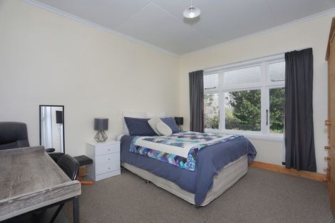 Photo of property in 1 Frood Street, Bulls, 4818