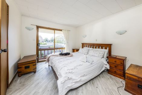 Photo of property in 1/13 Phoenix Place, Papatoetoe, Auckland, 2025