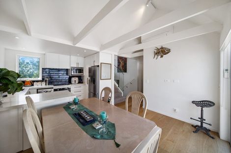 Photo of property in 5/20 Selwyn Road, Cockle Bay, Auckland, 2014