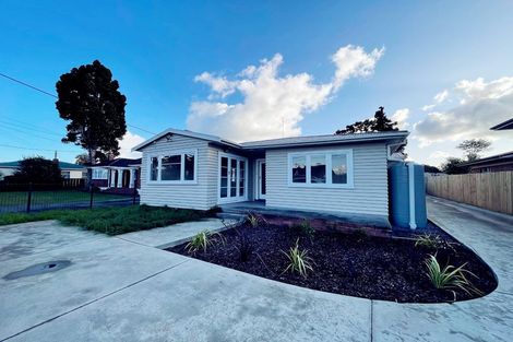 Photo of property in 22 Rathgar Road, Henderson, Auckland, 0610