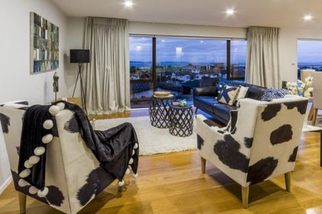 Photo of property in 37 Te Oneroa Way, Long Bay, Auckland, 0630