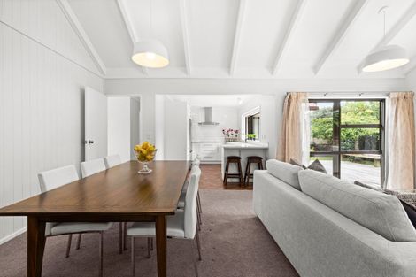 Photo of property in 1/125 Te Mata Road, Havelock North, 4130