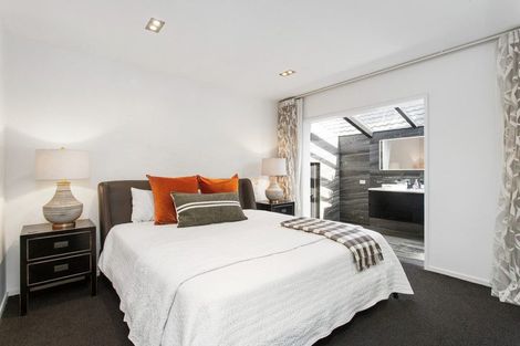 Photo of property in 40 Wroxton Terrace, Merivale, Christchurch, 8014