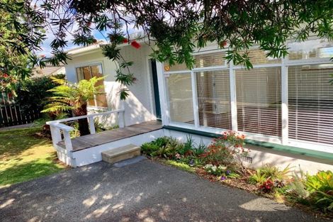 Photo of property in 2/164 Forrest Hill Road, Forrest Hill, Auckland, 0620