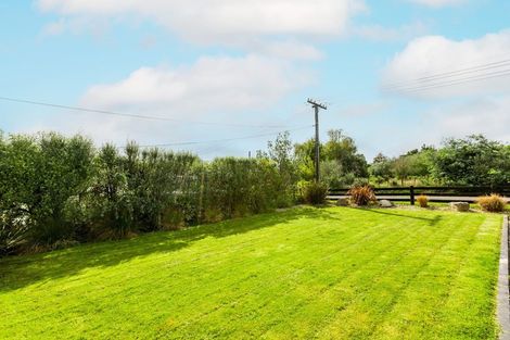 Photo of property in 24 Eagle Street, Waipawa, 4210