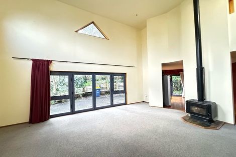 Photo of property in 49b Noeleen Street, Glenfield, Auckland, 0629