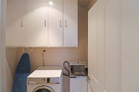 Photo of property in 15a Waru Street, Khandallah, Wellington, 6035