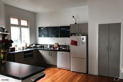 Photo of property in 137 Onepu Road, Lyall Bay, Wellington, 6022