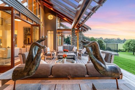 Photo of property in 42 Porterfield Road, Whitford, Howick, 2571