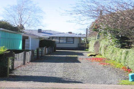 Photo of property in 5 Cosgrave Road, Papakura, 2110