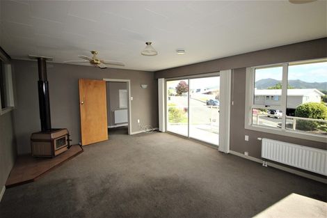 Photo of property in 21 Takitimu Street, Gore, 9710