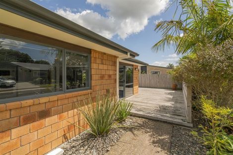 Photo of property in 12 Cobham Lane, Whitianga, 3510