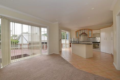 Photo of property in 48 Wai-iti Crescent, Woburn, Lower Hutt, 5010