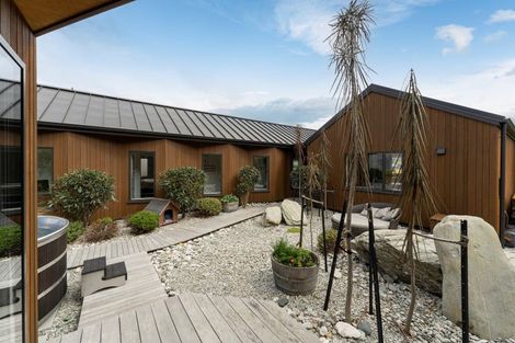 Photo of property in 55 Jacks Point Rise, Jacks Point, Queenstown, 9371