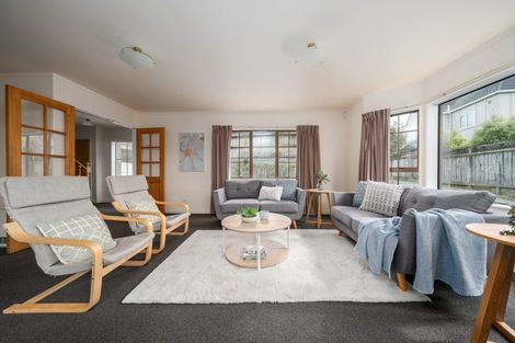 Photo of property in 6 Ellwood Place, Churton Park, Wellington, 6037