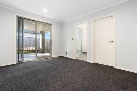 Photo of property in 17 Gibboney Place, Pokeno, 2402