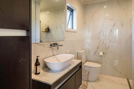 Photo of property in 88 Queen Charlotte Drive, Aotea, Porirua, 5024