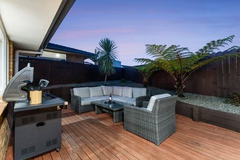 Photo of property in 24 Goh Place, Manurewa, Auckland, 2105
