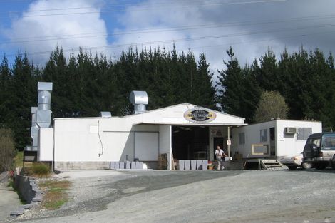 Photo of property in 211 Doctors Hill Road, Maungaturoto, 0588