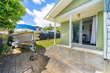 Photo of property in 5b Beryl Grove, Birchville, Upper Hutt, 5018