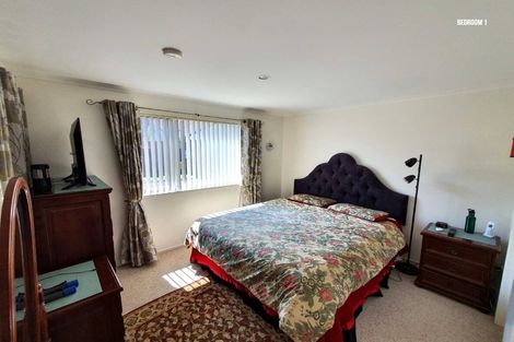 Photo of property in 3/262 Centreway Road, Orewa, 0931