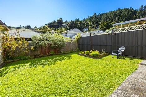 Photo of property in 17 Forest Road, Pinehaven, Upper Hutt, 5019