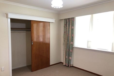 Photo of property in 2/54 Kings Crescent, Hutt Central, Lower Hutt, 5010