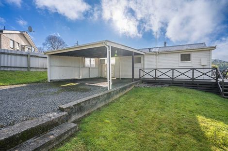 Photo of property in 134 Brockville Road, Brockville, Dunedin, 9011