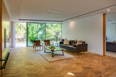 Photo of property in 16 Carlton Mill Road, Merivale, Christchurch, 8014