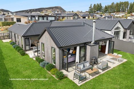 Photo of property in 37 Farrant Drive, Wanaka, 9305