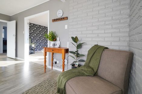 Photo of property in 28 Great North Road, Winton, 9720