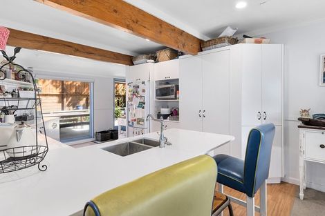 Photo of property in 36 Omokoroa Road, Omokoroa, 3114