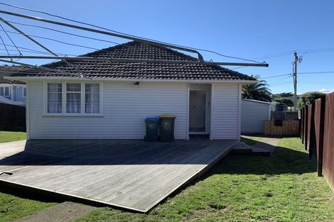 Photo of property in 48 View Road, Titahi Bay, Porirua, 5022
