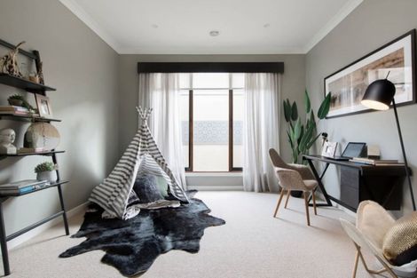 Photo of property in 14 Vogwill Road, Kumeu, 0810