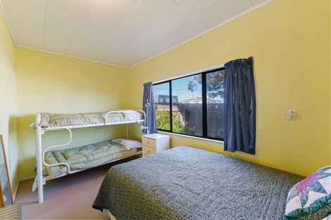 Photo of property in 9 Moana Street, Otaki Beach, Otaki, 5512