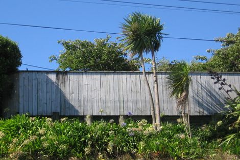 Photo of property in 2/569 Beach Road, Murrays Bay, Auckland, 0630