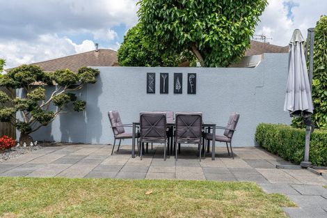 Photo of property in 43a Cairns Crescent, Rototuna, Hamilton, 3210