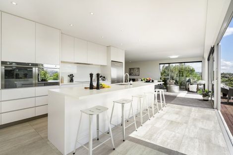 Photo of property in 1/14 Rothesay Bay Road, Rothesay Bay, Auckland, 0630