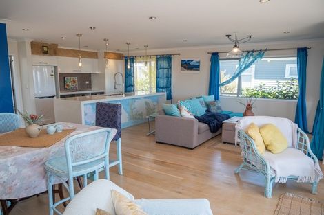 Photo of property in 7 Christine Drive, Coopers Beach, 0420