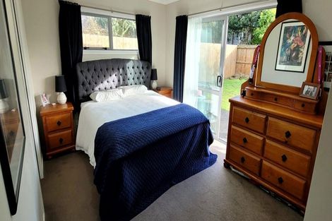 Photo of property in 12a Kervil Avenue, Te Atatu Peninsula, Auckland, 0610