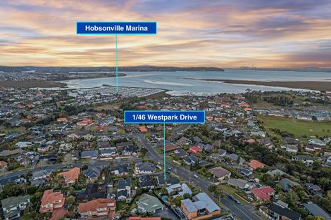 Photo of property in 1/46 Westpark Drive, West Harbour, Auckland, 0618