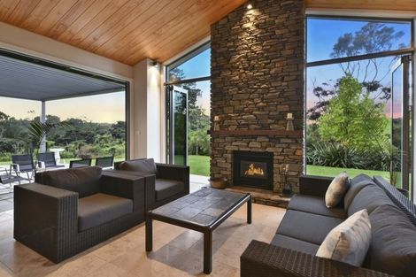 Photo of property in 100 Hobson Road, Lucas Heights, Auckland, 0632