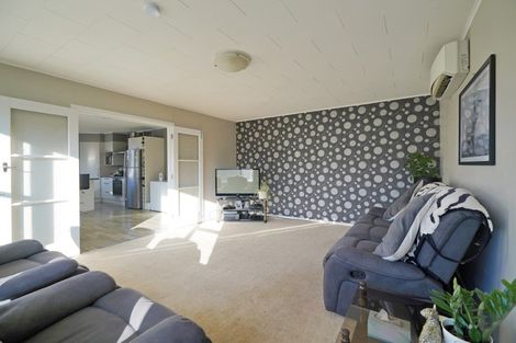 Photo of property in 28 Great North Road, Winton, 9720