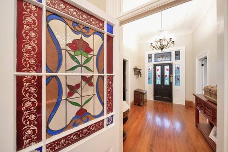 Photo of property in 104 Pitt Road, Hillsborough, New Plymouth, 4372