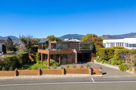 Photo of property in 137 Princes Drive, Britannia Heights, Nelson, 7010