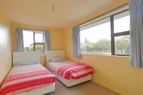 Photo of property in 27 Howden Street, Te Anau, 9600