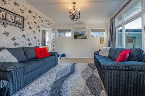 Photo of property in 103a Pahiatua Street, Hokowhitu, Palmerston North, 4410