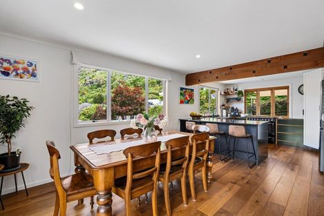 Photo of property in 2 Evergreen Place, Sunshine Bay, Queenstown, 9300