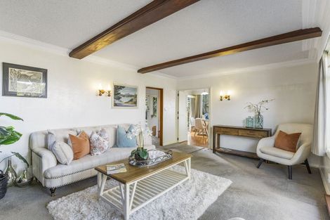 Photo of property in 39 Montgomery Avenue, Rothesay Bay, Auckland, 0630