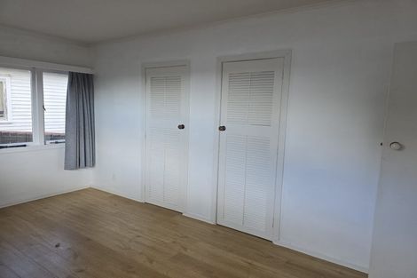 Photo of property in 62 College Road, Northcote, Auckland, 0627